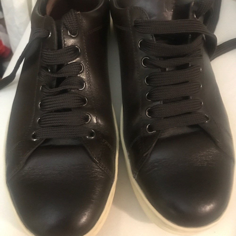 Genuine Tom Ford leather sneakers, never worn size 9
